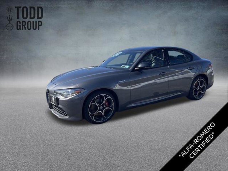 Certified 2022 Alfa Romeo Giulia Veloce image 1