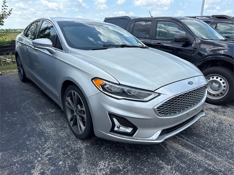 Used 2019 Ford Fusion Titanium image 1