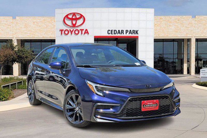 Certified 2024 Toyota Corolla SE image 1