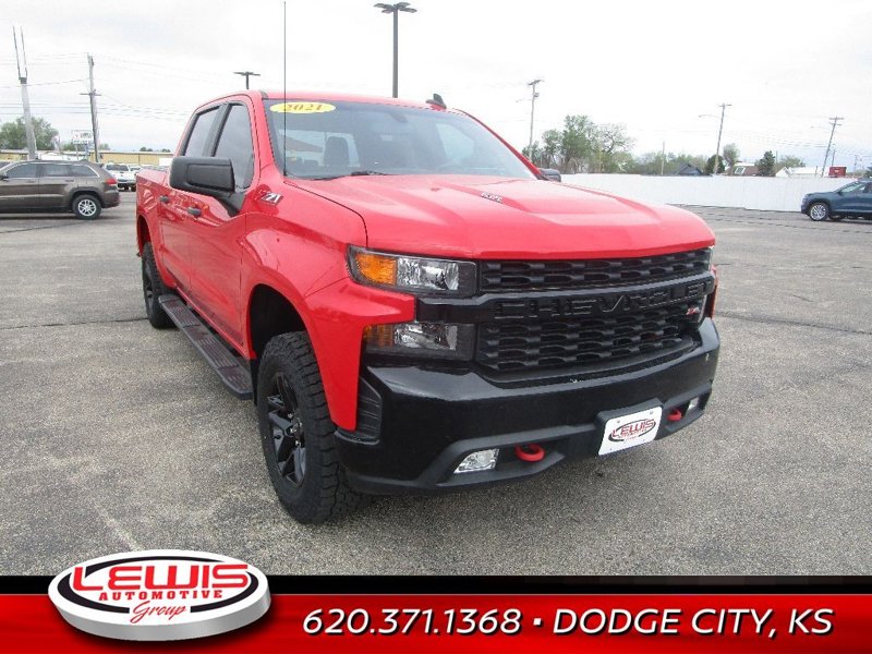 Certified 2021 Chevrolet Silverado 1500 Custom Trail Boss w/ LPO, Dark Essentials Package image 1