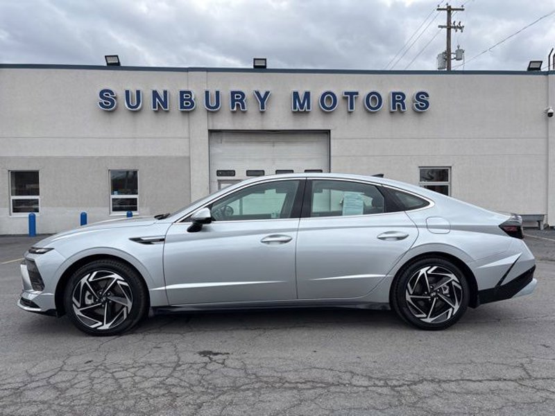 Certified 2024 Hyundai Sonata SEL w/ Convenience Package image 1