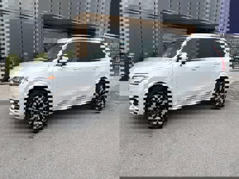 Certified 2024 Volvo XC90 T8 Plus w/ Protection Package Premier image 1