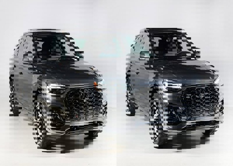 Certified 2024 Audi Q5 2.0T Prestige image 1