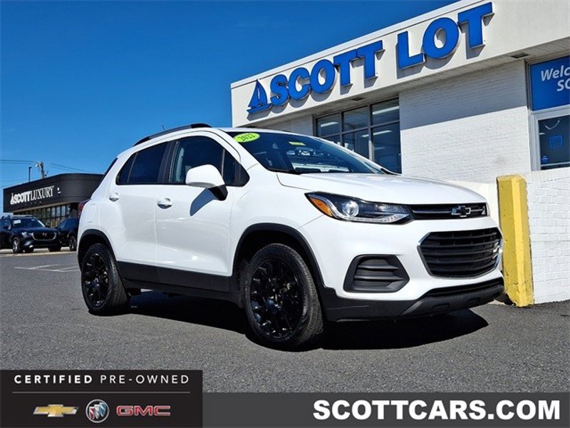 Certified 2022 Chevrolet Trax LT w/ Sport Edition image 1