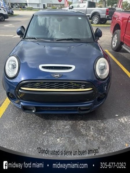 Used 2015 MINI Cooper S image 1