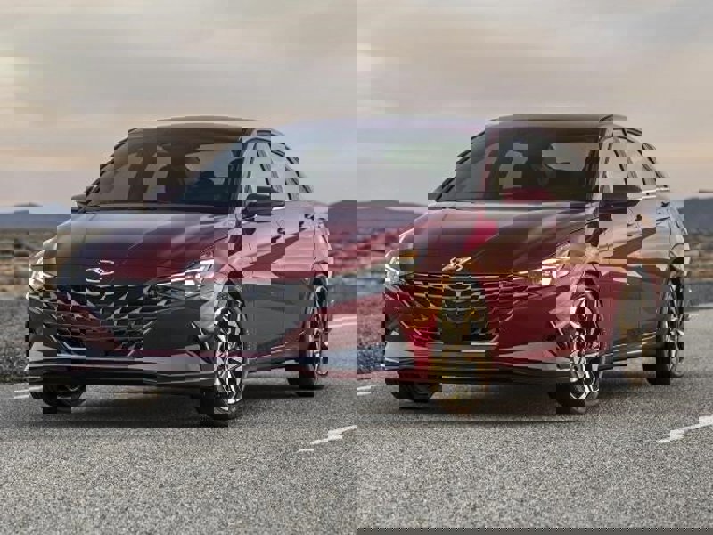 Used 2021 Hyundai Elantra SEL image 1