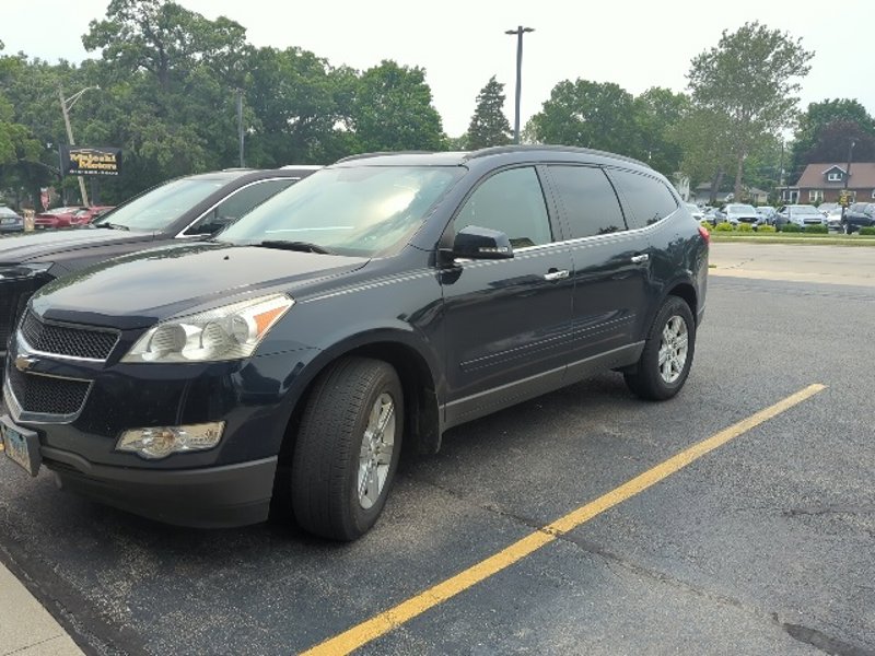 Used 2011 Chevrolet Traverse LT w/ Personal Connectivity Package image 1