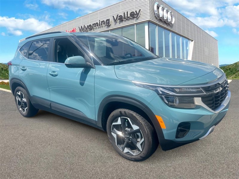 Used 2025 Kia Seltos EX w/ EX Sunroof Package image 1
