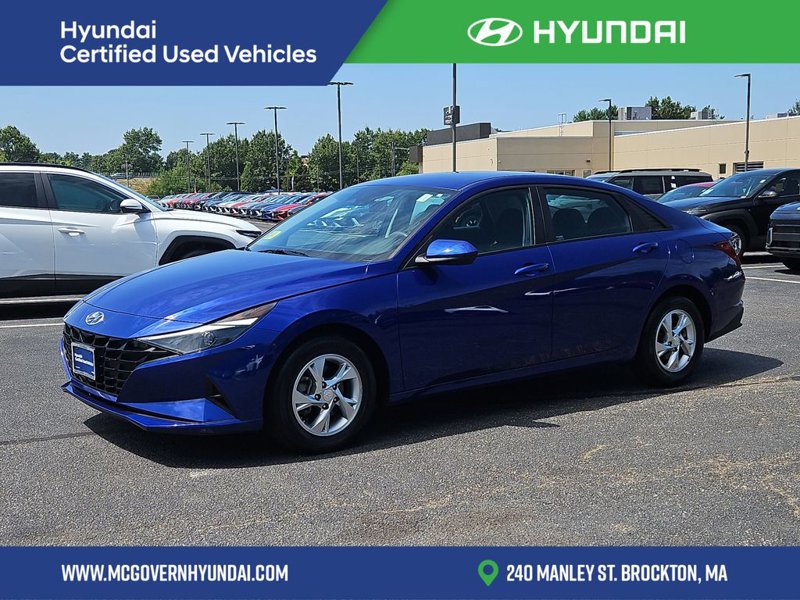 Certified 2023 Hyundai Elantra SE w/ Cargo Package image 1