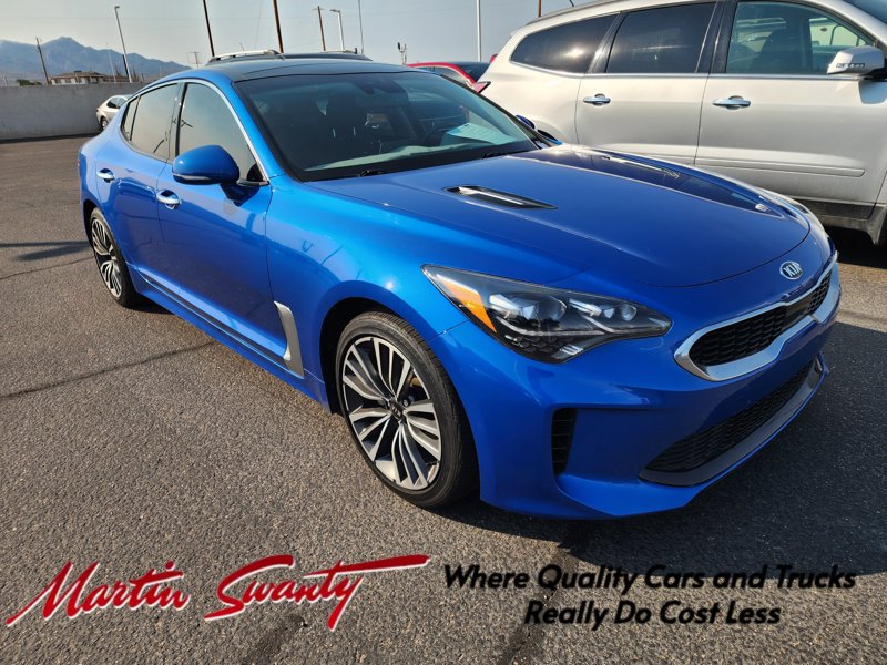 Used 2018 Kia Stinger Premium image 1