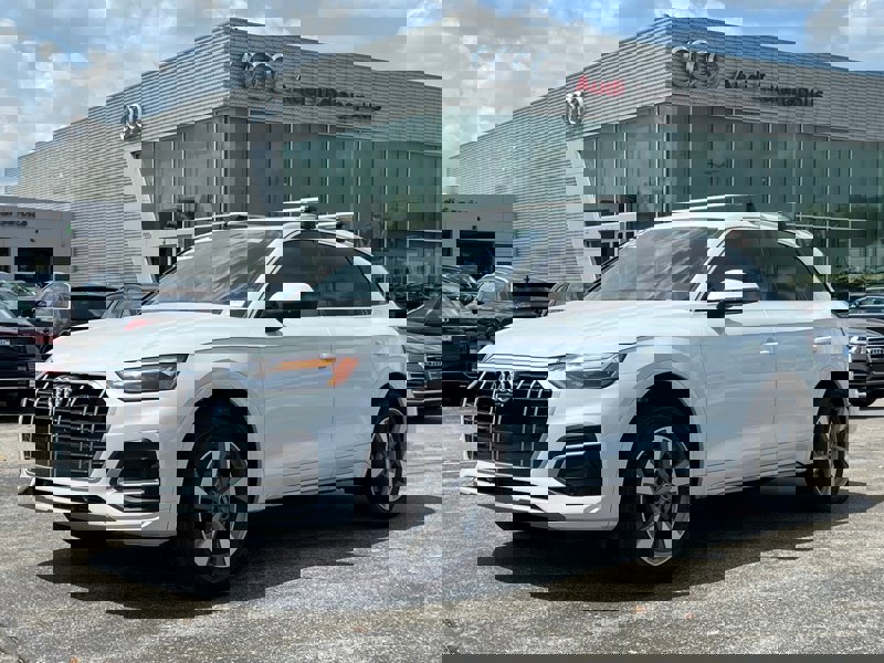 Certified 2022 Audi Q5 2.0T Premium Plus image 1