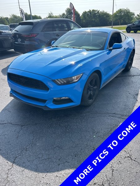 Used 2017 Ford Mustang Coupe image 1