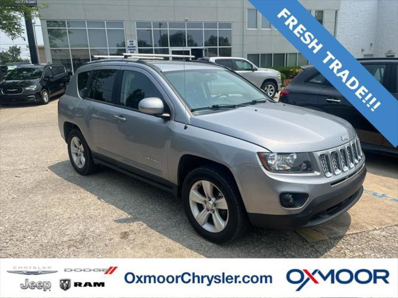 Certified 2017 Jeep Compass Latitude image 1