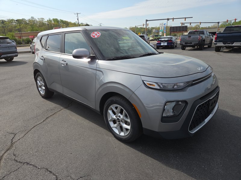Used 2022 Kia Soul LX w/ Technology Package image 1