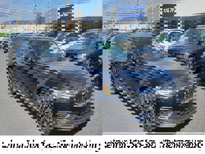 Certified 2023 Volvo V60 B5 Cross Country Ultimate image 1