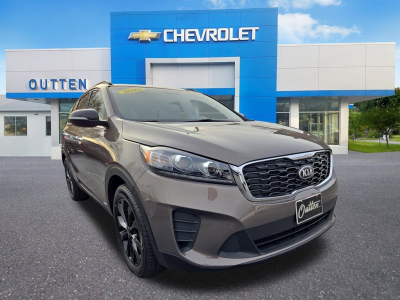 Used 2019 Kia Sorento AWD V6 image 1