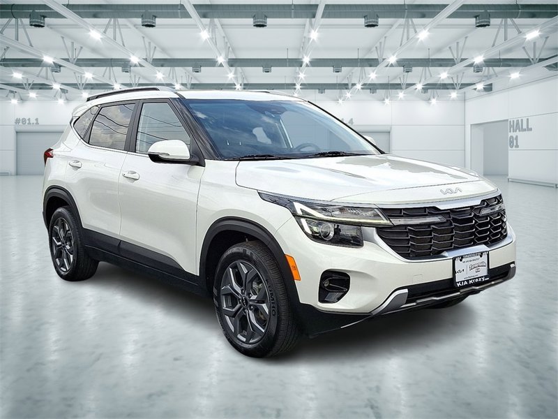 Certified 2024 Kia Seltos S image 1