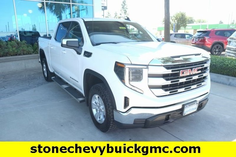 Certified 2024 GMC Sierra 1500 SLE image 1