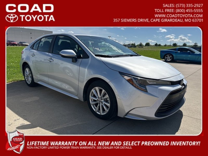 Used 2024 Toyota Corolla LE image 1