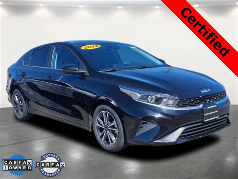 Certified 2022 Kia Forte LXS image 1