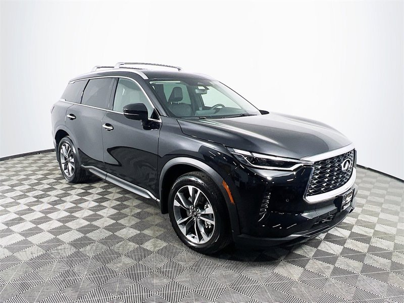 Certified 2025 INFINITI QX60 Luxe w/ Vision Package image 1