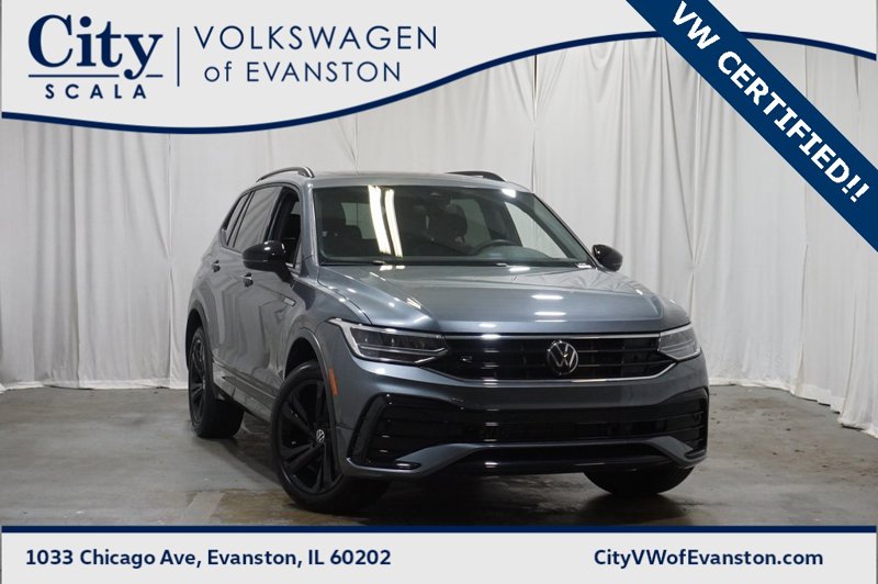 Certified 2024 Volkswagen Tiguan SE R-Line image 1