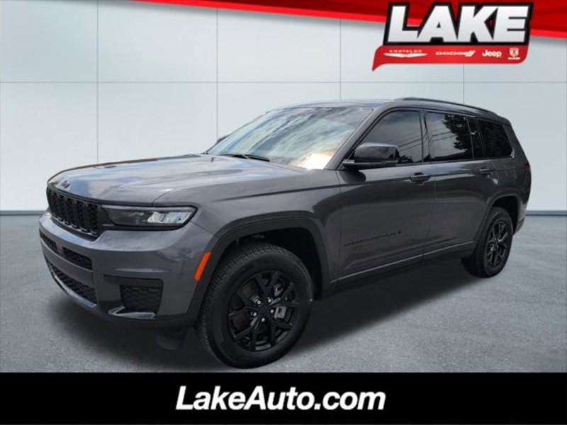 Certified 2024 Jeep Grand Cherokee L Altitude image 1