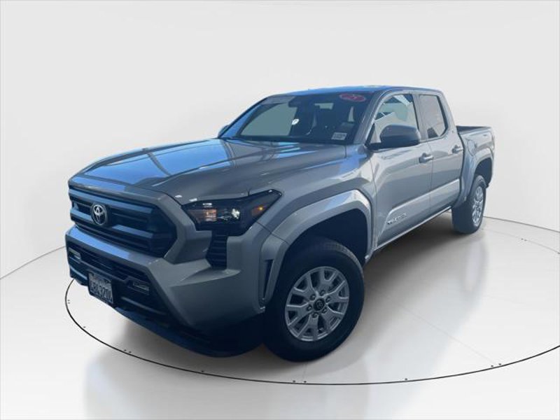 Certified 2025 Toyota Tacoma SR5 image 1