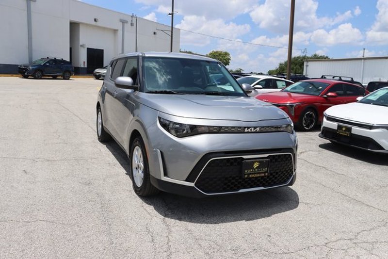 Certified 2024 Kia Soul LX w/ Option Group 015 image 1
