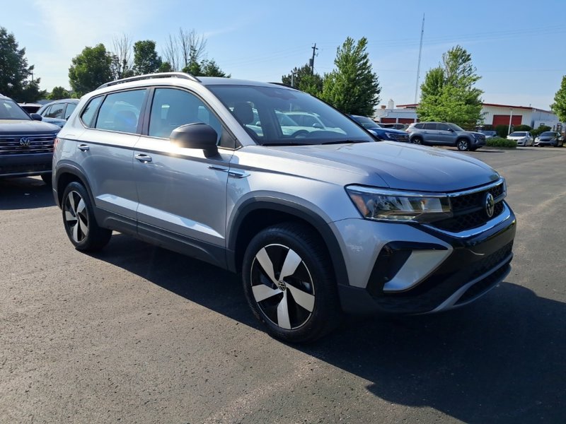 Certified 2024 Volkswagen Taos S image 1