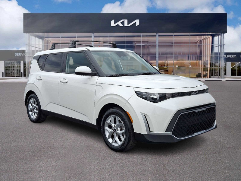 Certified 2023 Kia Soul LX w/ LX Technology Package image 1