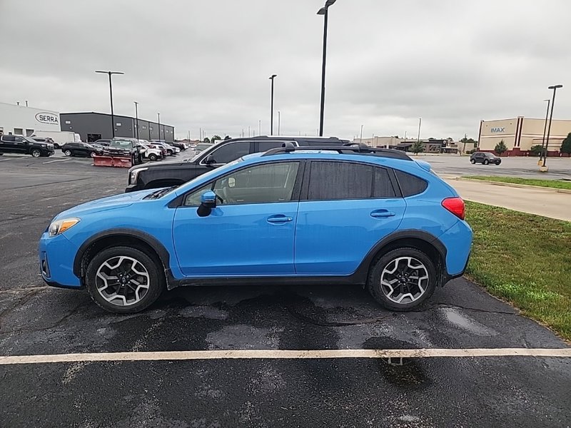 Used 2016 Subaru Crosstrek 2.0i Limited image 1