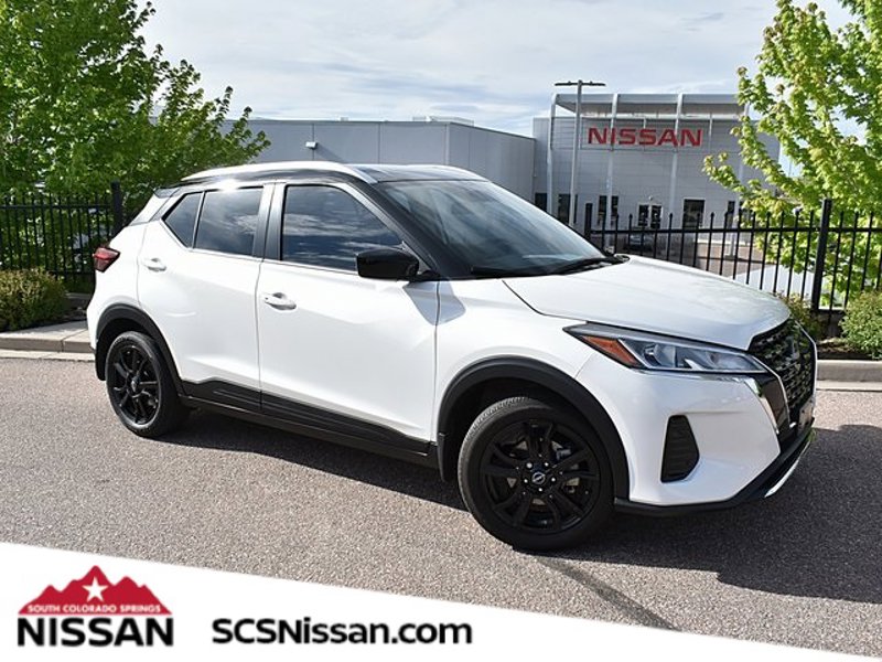 Certified 2023 Nissan Kicks SV image 1