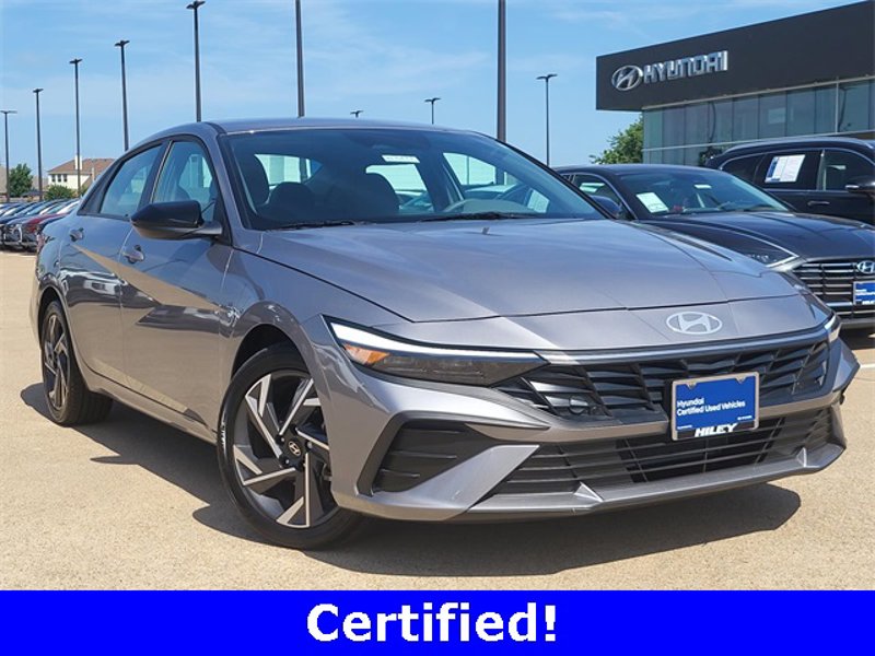 Certified 2025 Hyundai Elantra Sport image 1