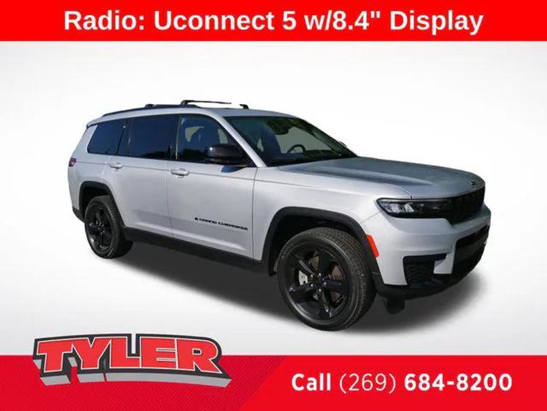 Certified 2023 Jeep Grand Cherokee L Laredo image 1