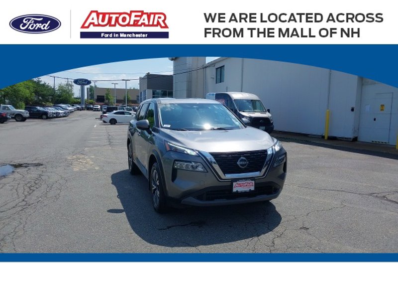 Used 2023 Nissan Rogue SV image 1