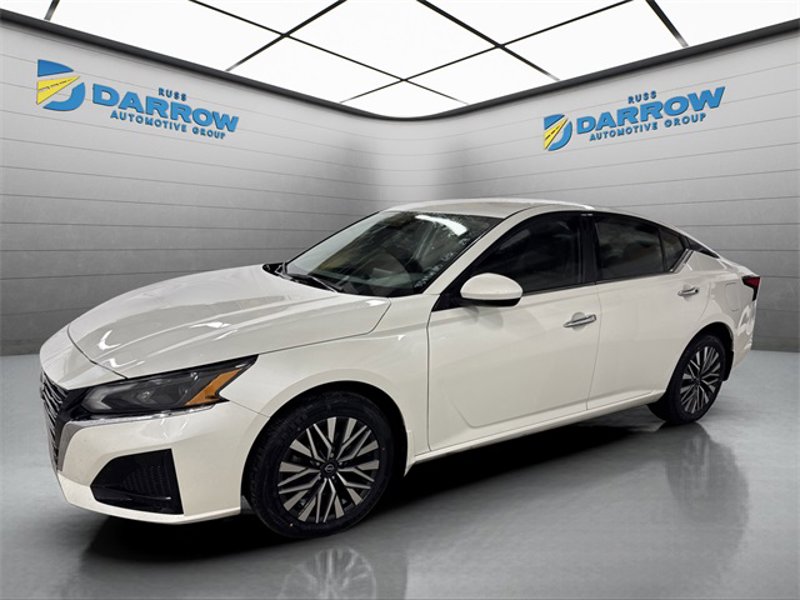 Certified 2023 Nissan Altima 2.5 SV image 1
