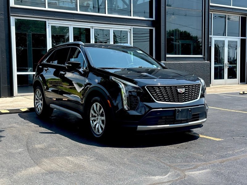 Certified 2022 Cadillac XT4 Premium Luxury w/ Enhanced Visibility Package image 1