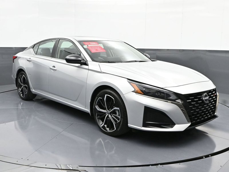 Certified 2024 Nissan Altima 2.5 SR w/ SR Premium Package image 1
