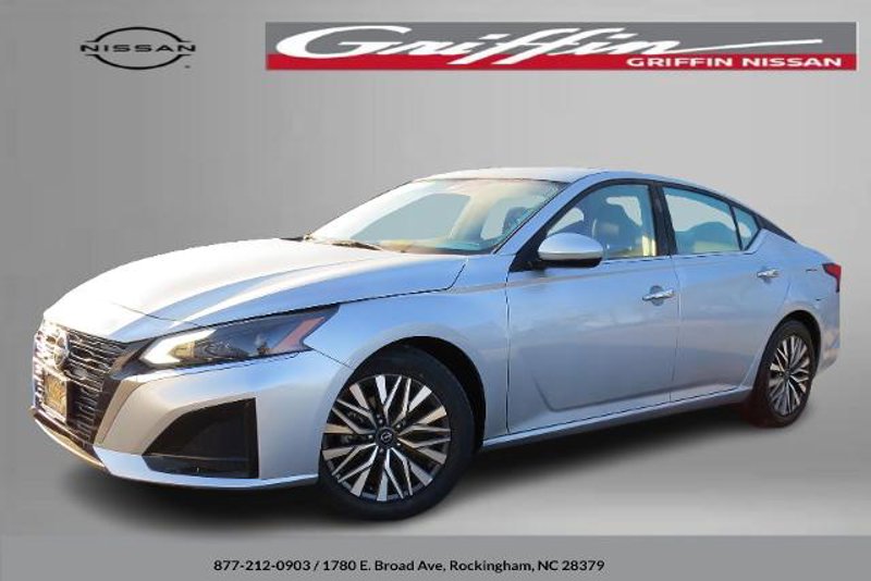 Certified 2023 Nissan Altima 2.5 SV image 1
