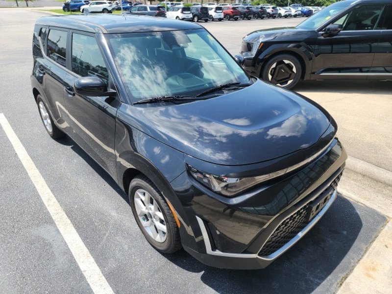 Certified 2024 Kia Soul LX w/ Option Group 015 image 1