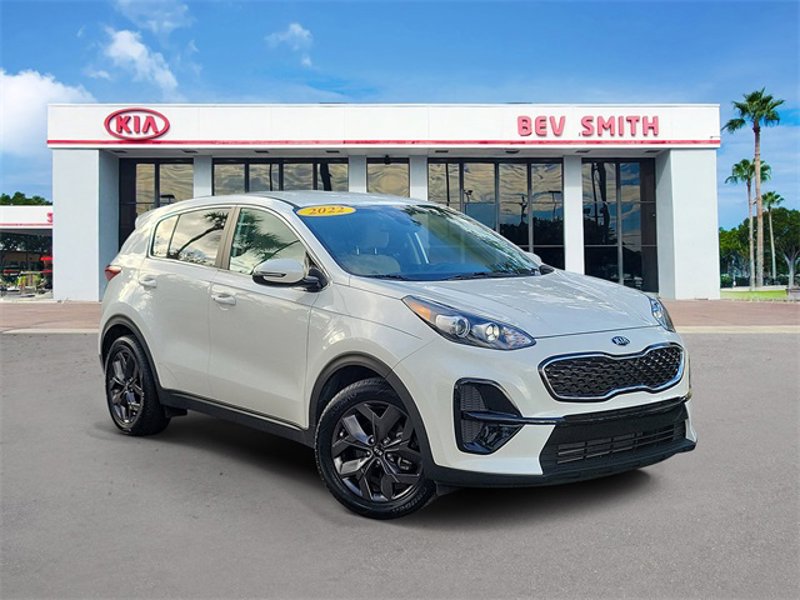 Certified 2022 Kia Sportage LX w/ LX FWD Value Edition Package image 1