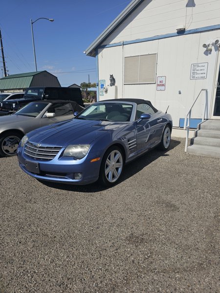 Used 2005 Chrysler Crossfire Limited image 1
