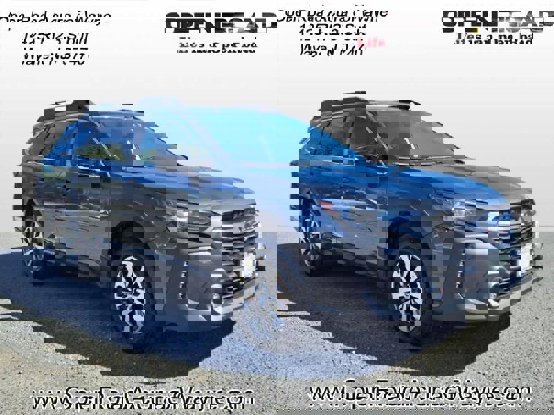 Used 2025 Subaru Outback Premium image 1