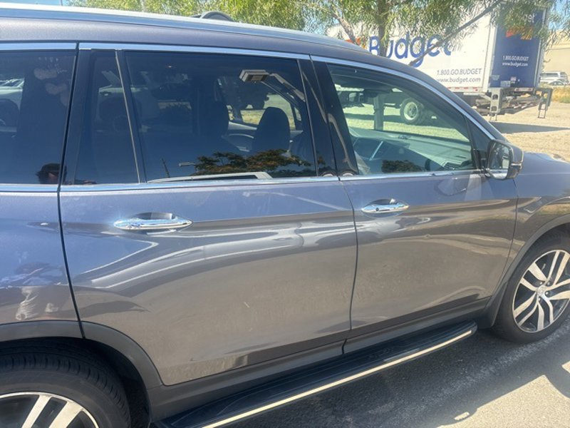 Used 2018 Honda Pilot Elite image 1