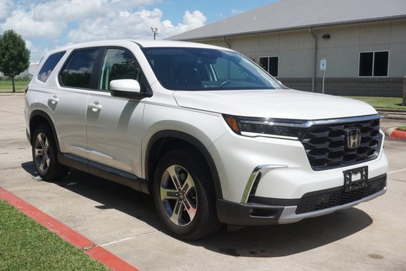 Certified 2025 Honda Pilot EX-L image 1