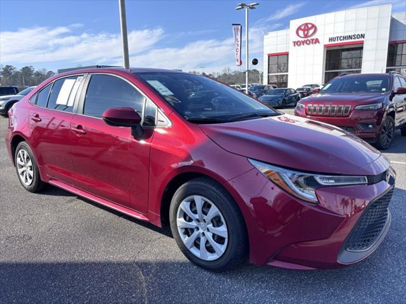 Used 2022 Toyota Corolla LE image 1