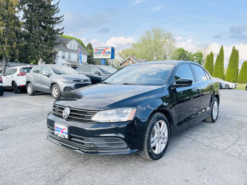 Used 2017 Volkswagen Jetta S image 1