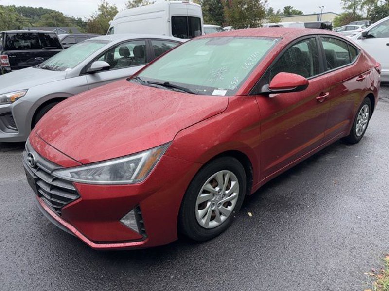 Used 2019 Hyundai Elantra SE image 1
