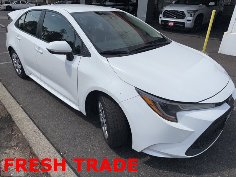 Used 2021 Toyota Corolla LE image 1